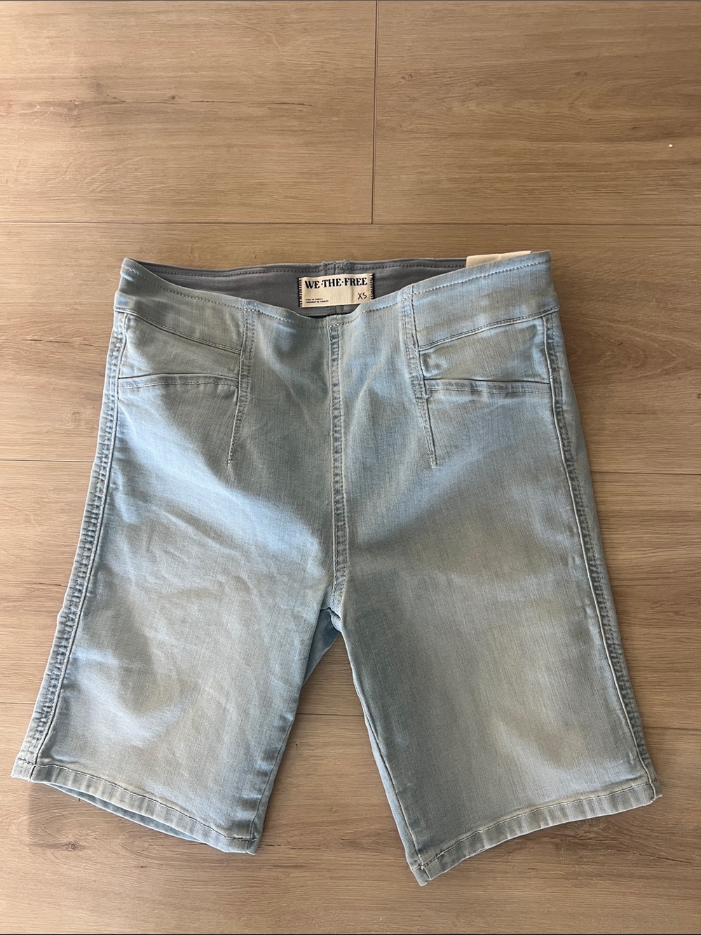 We The Free trixie pull on short Light Blue Relaxed Denim Shorts XS